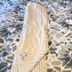 Banana Republic Cream Color Cable-knit Scarf